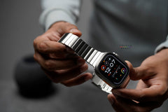 Silver Stainless Steel Link Strap For Apple Watch 49 MM Series Ultra/Ultra 2/Ultra 3